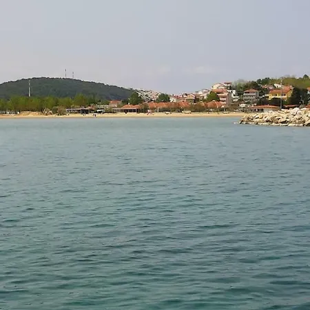 Pave & Ilija Jr Lägenhet